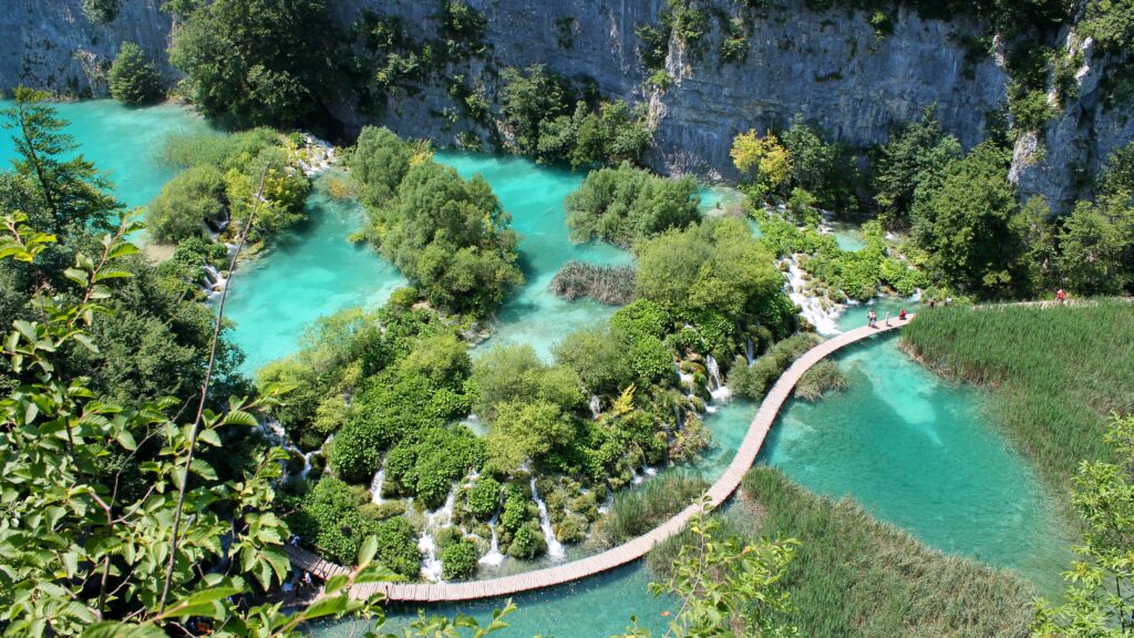 Plitvice Lakes National Park van The Balkan Trail
