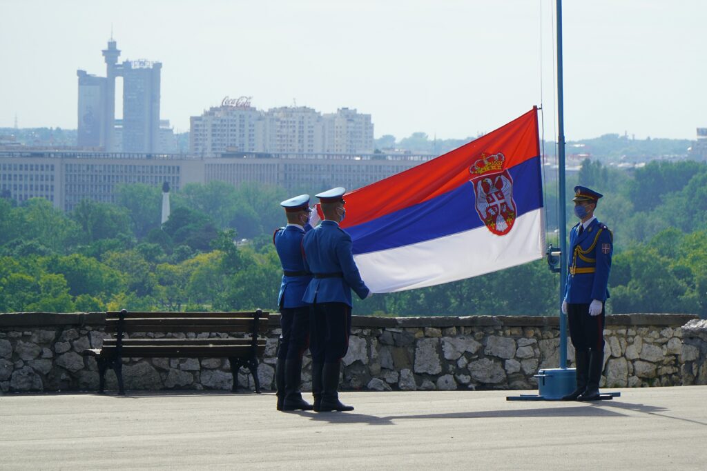 Vlagprotocol en gebruik van Servische vlag