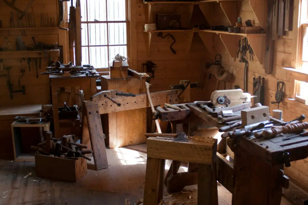 Winkel met Bulgaars houtsnijwerk