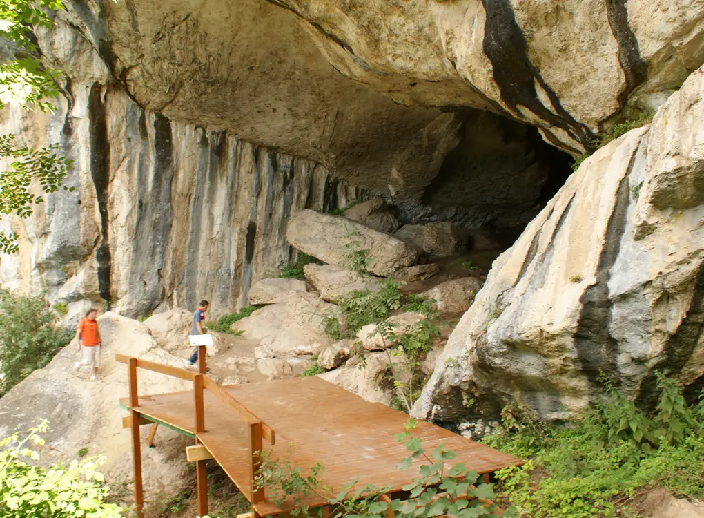 Cave of Pellumbas in Albanië